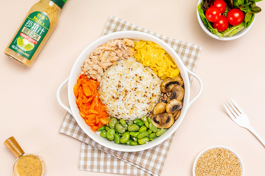 蚕豆金枪鱼藜麦饭